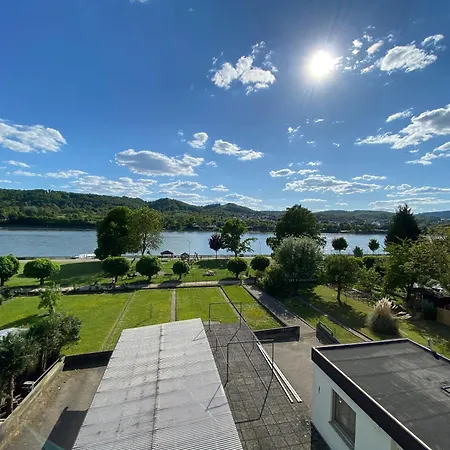 Rheinblick Guest house *