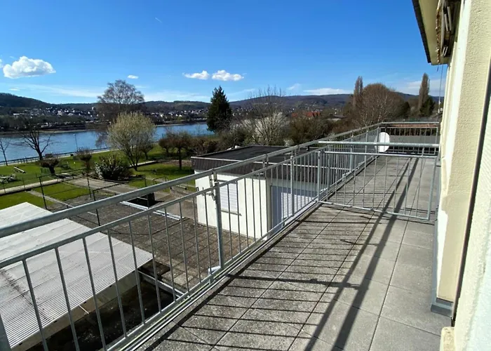 招待所 Rheinblick 3*